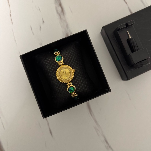 Retro Gold and Blue Natural stones Women’s Round‎ Quartz Watch + In a Gift Box - Picture 1 of 6